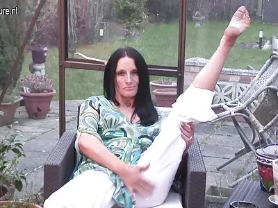 Tiffany Rousso oral seks turk amator porno verir ve kıçından becerdin alır