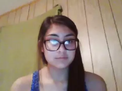 Tatlı genç türbanlı amatör video babasının arkadaşını beceriyor
