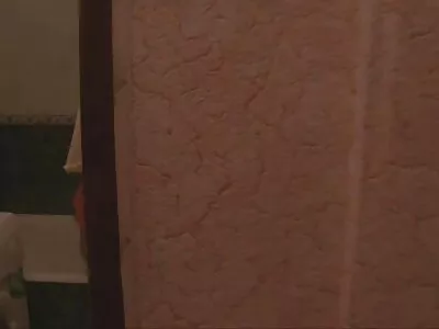 Büyüleyici latin Katana amatör erotik video Kombat banyoda şaftlı alır