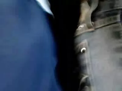 Utanmaz esmer Lela Star kocasının önünde başka bir adam sikikleri amatör liseli porno izle