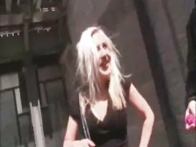 Genç hizmetçi Jane Rogers yatakta güzelce porno amatör türbanlı becerdin alır