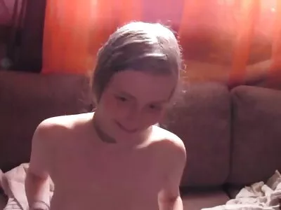 Dövmeli, kızıl saçlı amatör türk grup bebek sik emiyor
