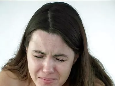 mürekkeplenmiş asyalı kız ilk anal sahnesini yapar türk amatör anal