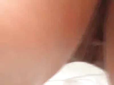 Azgın amatör mature pornosu sarışın çok yoğun bir orgazma ihtiyaç duyar