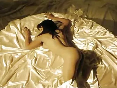 Sarışın Arteya derin bir oral seks verir ve turk amator porno video yüz cum alır