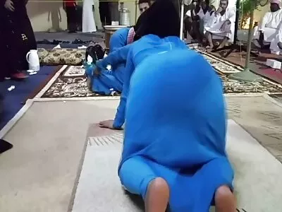 Tuğla banyoda üvey anne amator turk gay ve GF tribbing yakalar